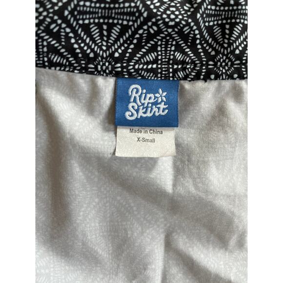 Rip Skirt XS Wrap Mini Geometric Coverup Gray Black Athletic Beach Tennis Golf - Picture 6 of 11